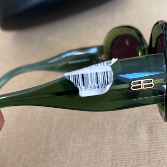 Green Retro Balenciaga Sunglasses - Picture 4 of 5